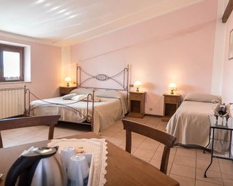 La Piaggia - אסיסי - חדר שינה