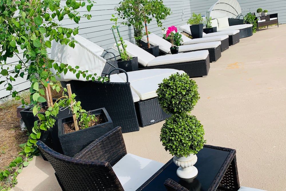 Stratus Suites Boutique Hotel - Killeen - Innenhof