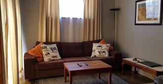 The Sculpture Yard - Pretoria - Living room