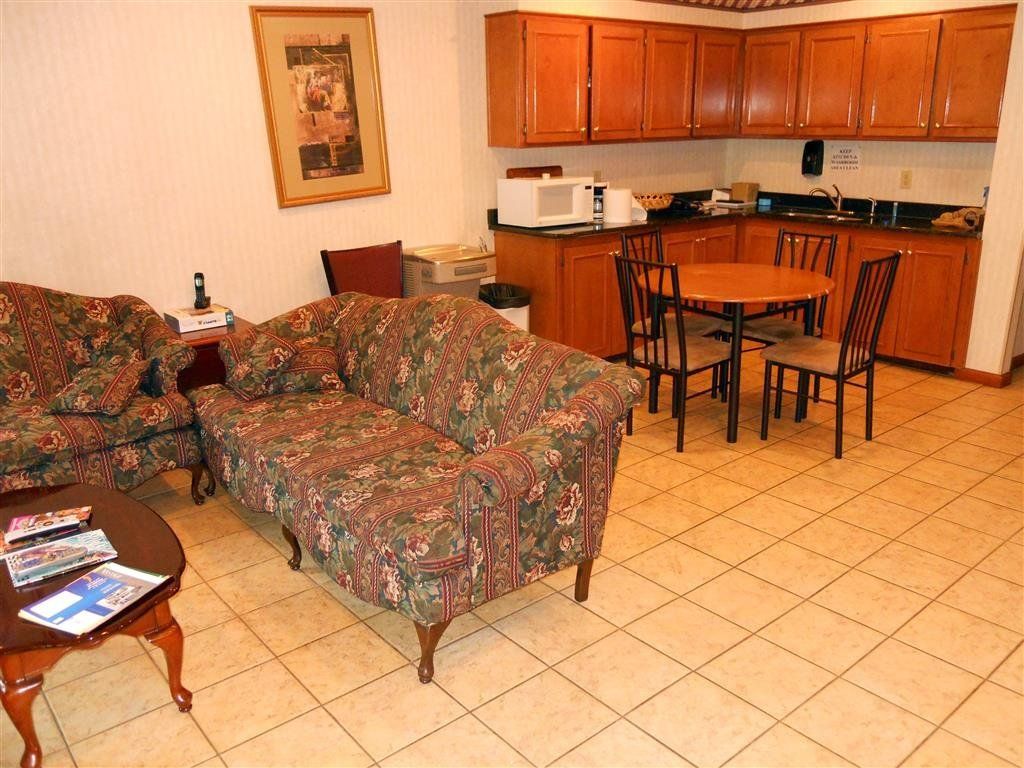 Budgetel Inn- Decatur - אטלנטה - סלון
