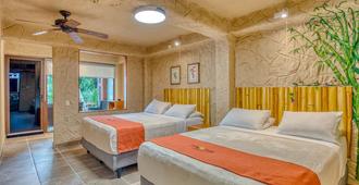 Ylang Ylang Beach Resort - Montezuma - Schlafzimmer