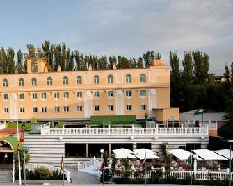 Hotel Torres I - Villanueva del Arzobispo