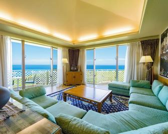The Southern Links Resort Hotel - Yaese - Sala de estar
