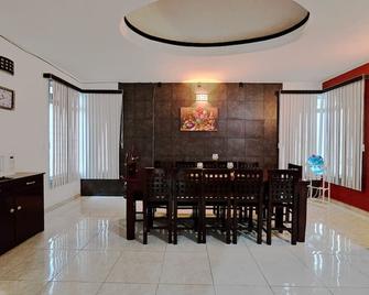 Santa Cecilia Casa elegante acogedora y amplia - Tehuacán - Dining room