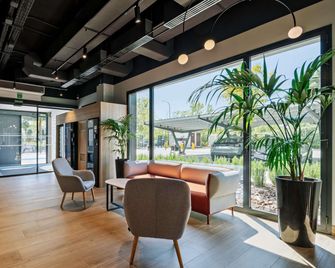 ibis budget Madrid Aeropuerto - Madrid - Building