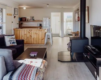 Cedar House ~ Family Fun! - Bicheno