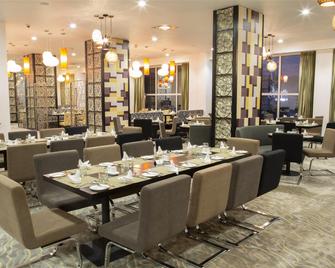 أماريليس هوتل - بلانتير - مطعم