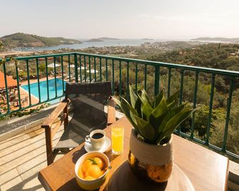 Vigles Sea View, Philian Hotels And Resorts - Scíathos - Balcón