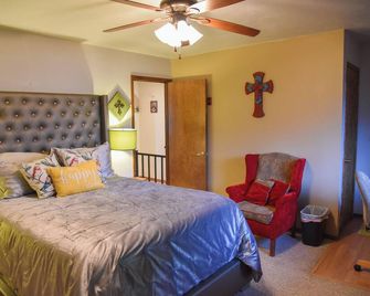 Sawmill Townhouse #2 - Red River - Bedroom