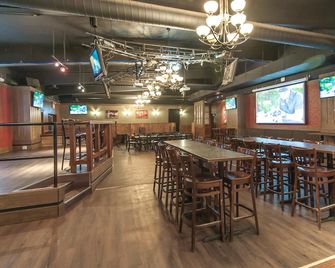 The Burntwood - Thompson - Bar