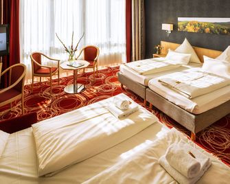 Hotel Löwengarten - Speyer - Bedroom