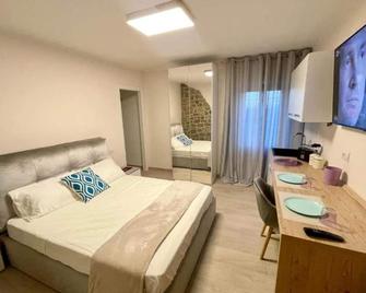Resort Panoramico Canale Suite - Private Parking - Natural Park - Sinalunga - Camera da letto