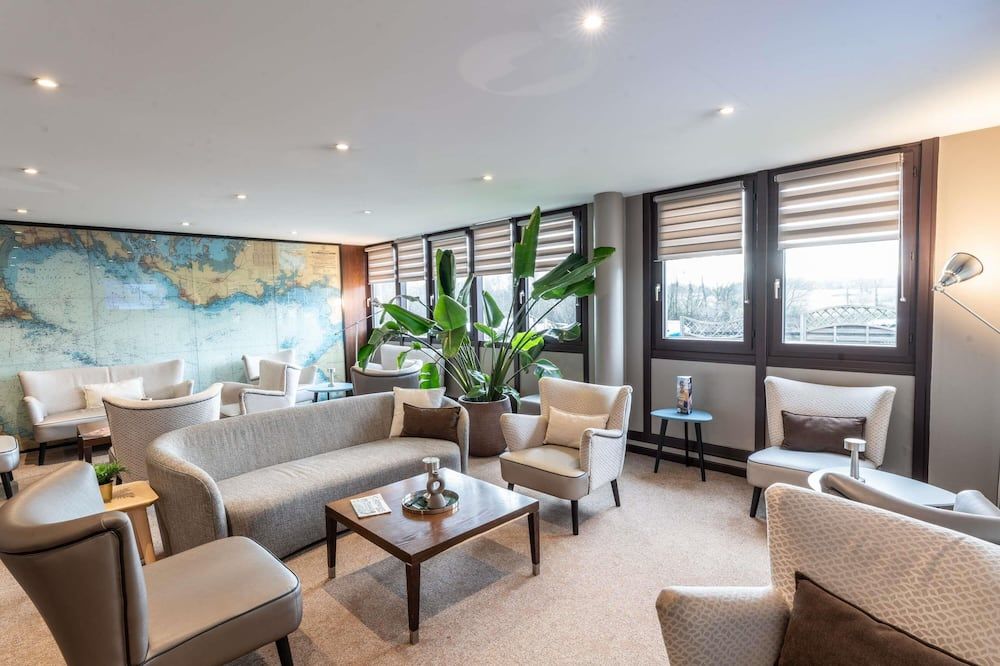 ميركيور رينيه سيسون