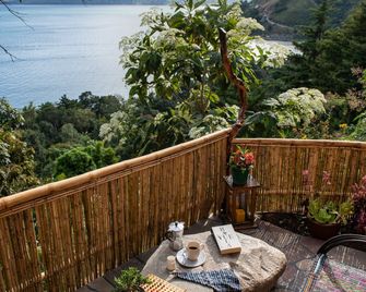 El Picnic Atitlán - Santa Cruz La Laguna - Balcón