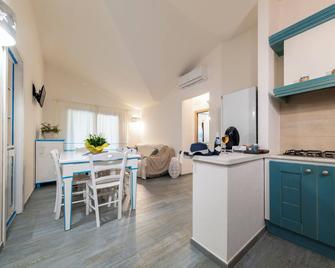 NG Collection Luna di Mare - Olbia - Køkken