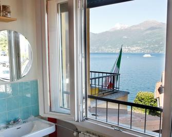Lake Como Hostel - Menaggio - Balcony
