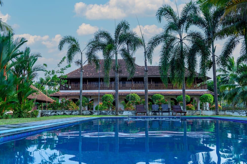 Kumarakom Heritage - Kumarakom - Kumarakom - Uima-allas