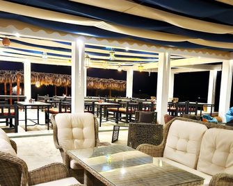 Sama Al Areesh Desert Camp - Al Wāşil - Living room