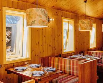 The Great Glenorchy Alpine Base Camp - Glenorchy - Dining room