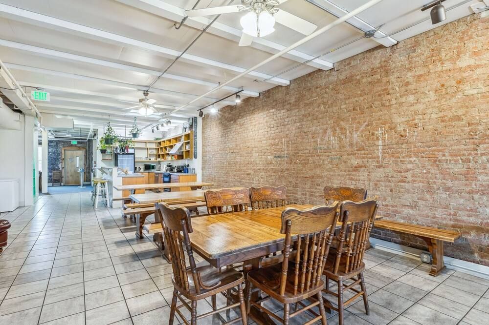 The Victor 2 - Cleveland's Urban Lodge - كليفيلاند (أوهايو) - مطعم