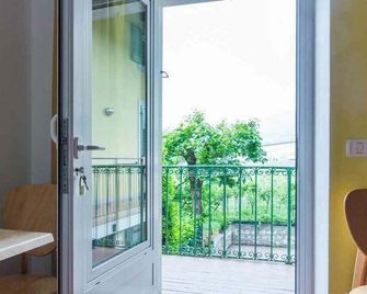 Casa Del Noce - רוברטו - מרפסת