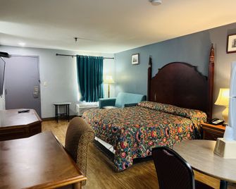 The Shades Motel - באטון רוז' - חדר שינה