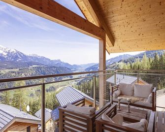 Chalet With Panoramic Sauna - Pichl - Balkon