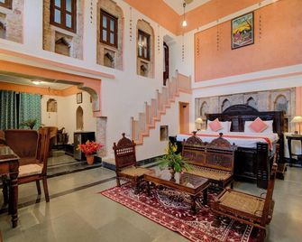 Fort Dadhikar, Alwar - Alwar - Lobby