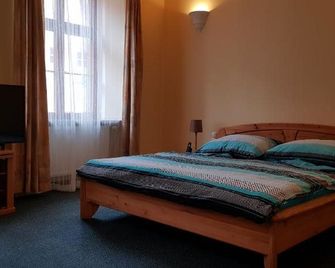 Hotel Barbarossa - Cheb - Habitación