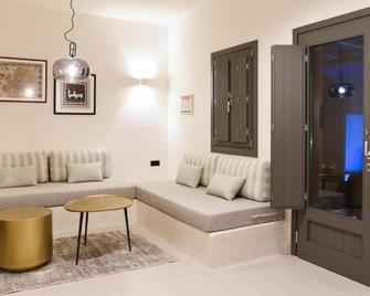 Terra Nera Suites - Agios Georgios