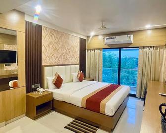 Hotel Royal Bengal - Bolpur - Bedroom