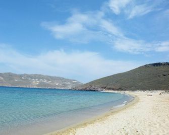 Yakinthos Residence - Panormos - Beach