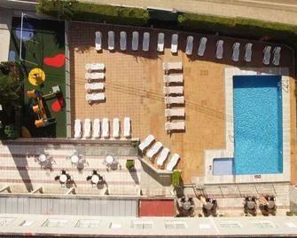 Hotel Susuqui - סנשנשו