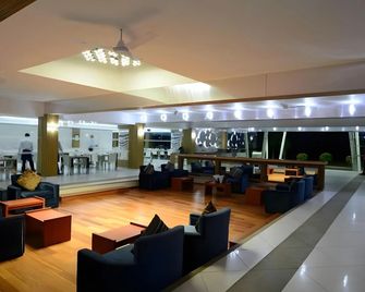 Grande Bay Resort and Spa Mamallapuram - Mahabalipuram - Σαλόνι ξενοδοχείου
