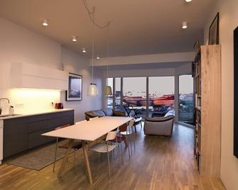 Reykjavík Central Apartments - Reykjavik - Dining room
