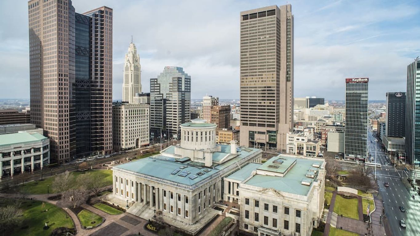 The Plaza Hotel Columbus at Capitol Square