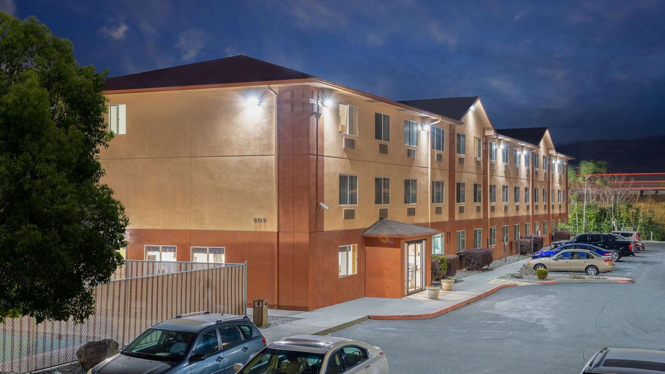 Super 8 by Wyndham The Dalles OR