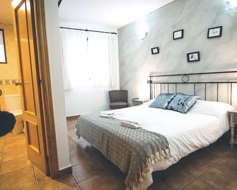 Hotel Restaurante Viñas Viejas - Fuentes de Ayodar - Habitación