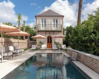 86 كانون تشارليستون - لبالغين فقط - تشارلستون (ساوث كارولاينا) - حوض السباحة