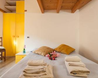 BB Molina - Sant'Anna d'Alfaedo - Schlafzimmer