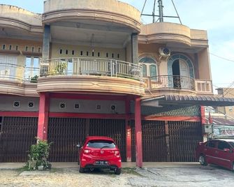 Hotel O Handisa Homestay Syariahnearkedai Kopi Atien - Pekanbaru - Gebäude