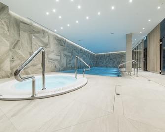 Baltivia Sea Resort - Mielno - Svømmebasseng