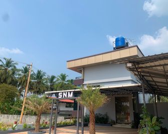 Hotel O S N M Rooms - Nilambur - Edificio