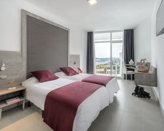 هوتل فيبرا ريفييرا - ايبيزا