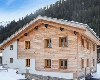 Traumhaftes Ferienhaus - Klösterle - Building