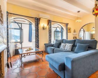 Petit Palau - Soller - Living room