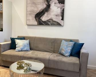 Piazza San Rocco Apartments - Corfu - Obývací pokoj
