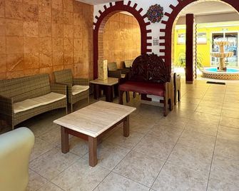 Suites Cancun Center - Cancún - Lobby