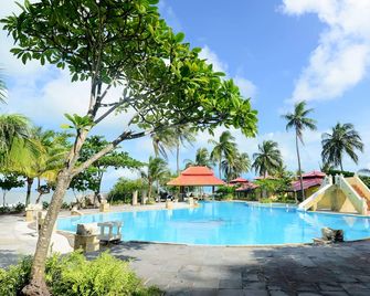 Parai Beach Resort & Spa - Bangka - Sungailiat - Piscine