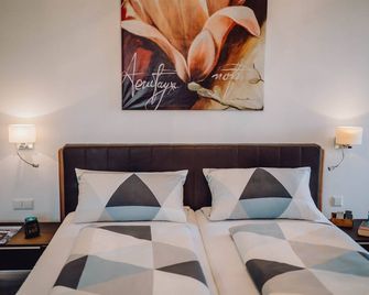 Pension Sterntaler - Rheinhausen - Chambre